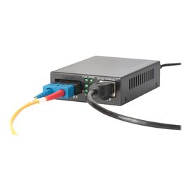 DIGITUS Professional DN-82160 - Fibre media converter - GigE - 10