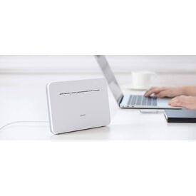 Huawei Wireless Router DualBand 2.4 Ghz 5 4G White B535235A