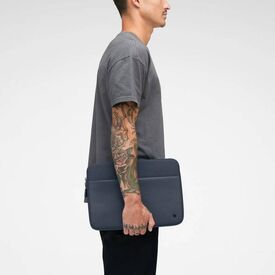 Incase A.R.C. SLEEVE FOR 14 LAPTOP INCO400717NVY