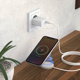 RealPower PCMagSet Indoor AC Wireless charging White 357049