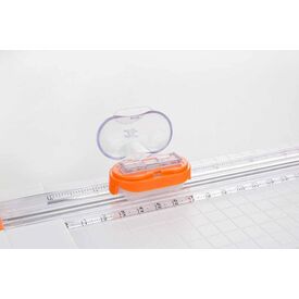 Peach 3 in 1 Rotary Trimmer PC200-10