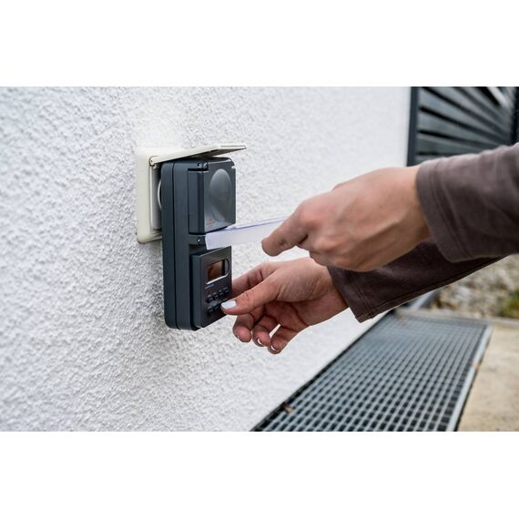 brennenstuhl Digital weekly timer IP44, digital timer socket 1506706