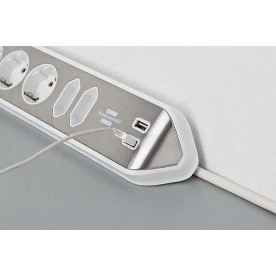 Brennenstuhl 1153590620 / 2 m / 6 AC outlet(s) / Indoor / 3.1 V /