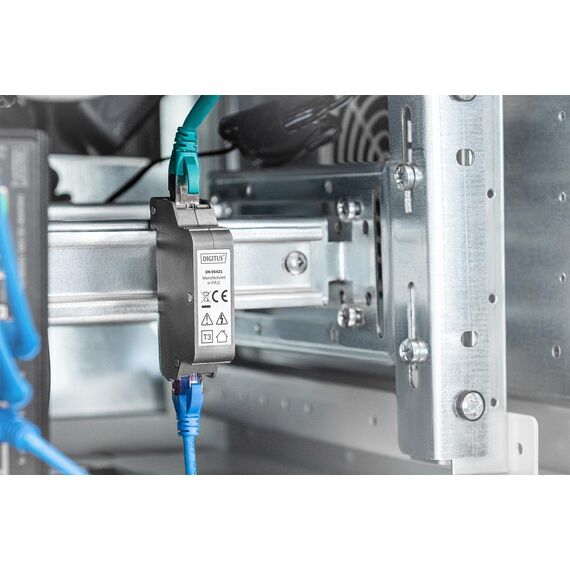 DIGITUS DN-95421 - PoE surge protector (DIN rail mountable) - out