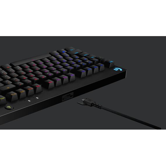 Logitech Pro - Keyboard - backlit - USB - QWERTY - U | 920-009426