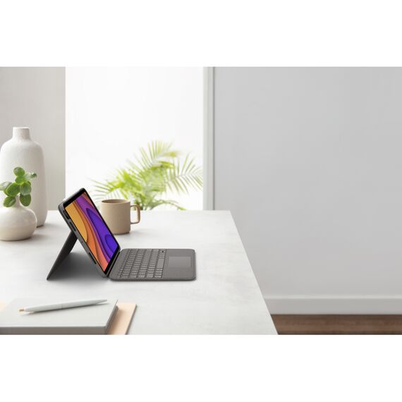 Logitech Folio Touch - Keyboard and folio case - wit | 920-009956