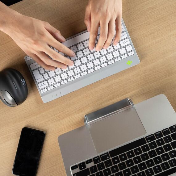 R-Go Compact Break - Keyboard - with integrated bre | RGOCONDWLWH
