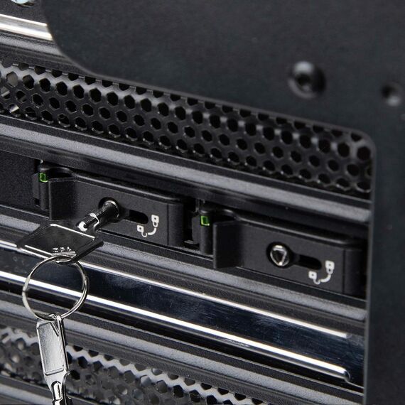 StarTech.com M.2 NVMe SSD Drive Tray for u | TR-M2-REMOVABLE-PCIE