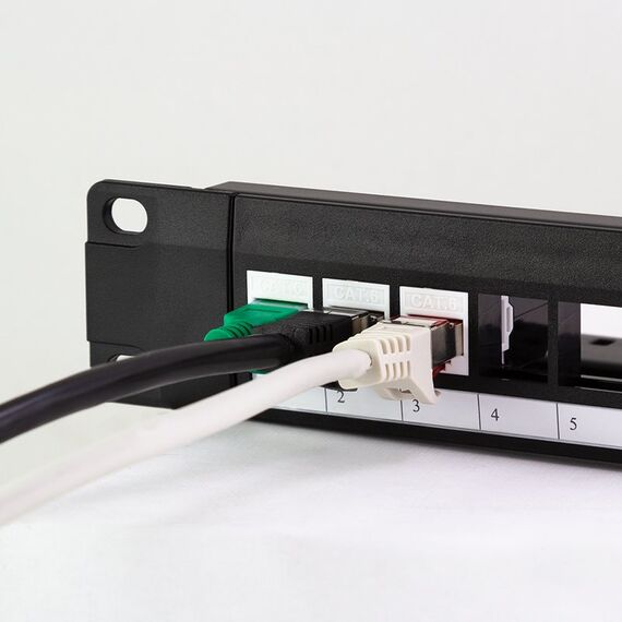 LogiLink NK4065 / Black / Carbon steel / Rack mounting