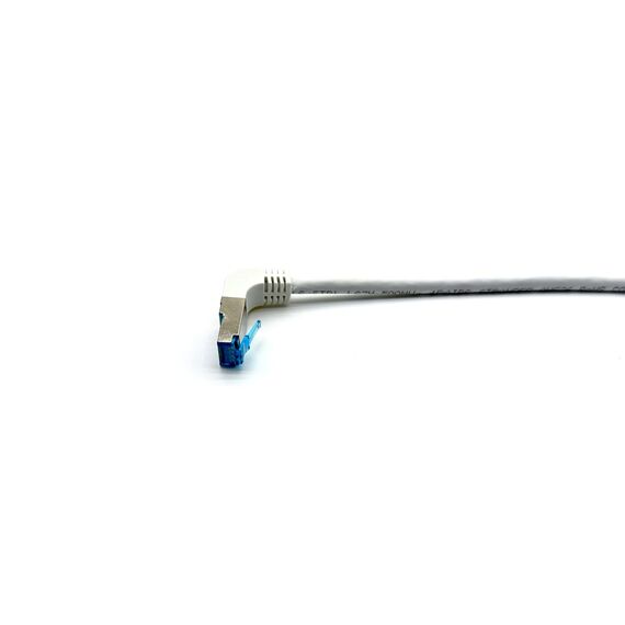 equip - Patch cable - RJ-45 (M) angled to RJ-45 (M) stra | 605807