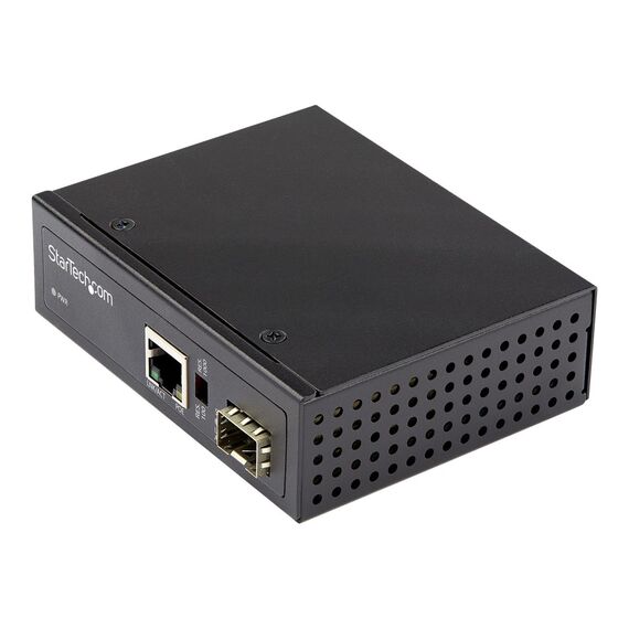 StarTech.com PoE+ Industrial Fiber to Ethernet Medi | IMC1GSFP60W
