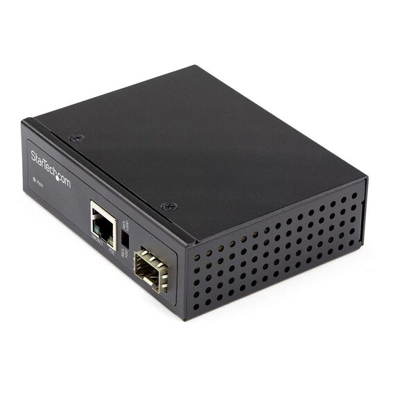 StarTech.com PoE+ Industrial Fiber to Ethernet Medi | IMC1GSFP60W