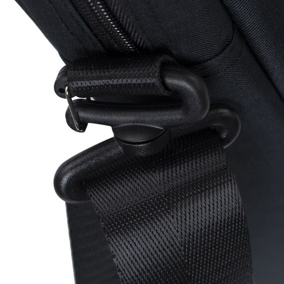 Riva Case Biscayne - Notebook carrying case - 15.6"  | 8335 BLACK