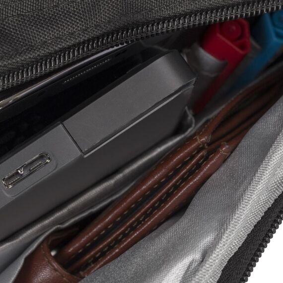 Riva Case 8530 - Notebook carrying case - 16" - blac | 8530 BLACK