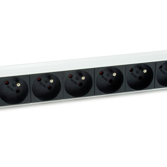 equip Pro - Power distribution unit (rack-mountable) - A | 333313