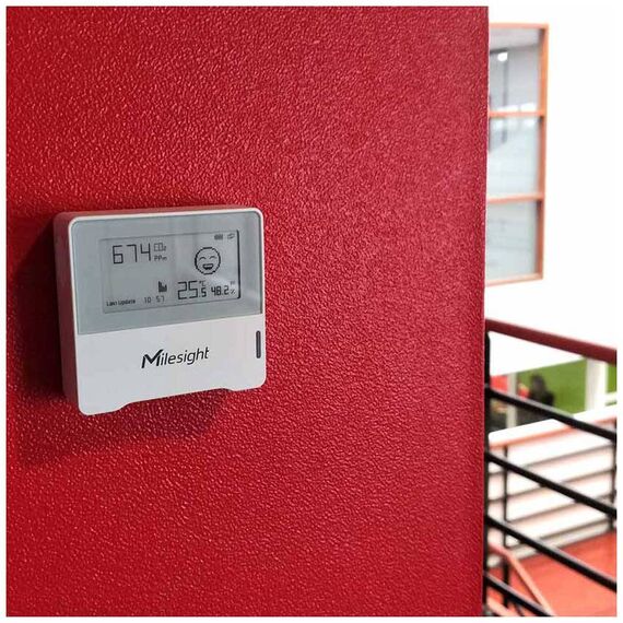 Milesight IoT LoRaWAN 3 in 1 connected IAQ sensor with CO2
