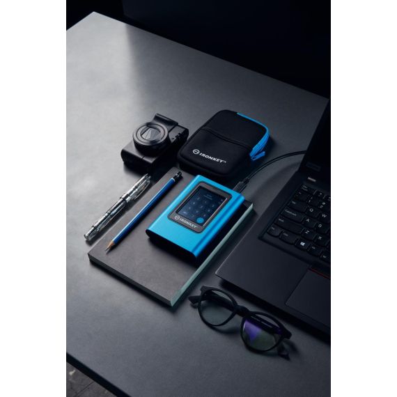 Kingston IronKey Vault Privacy 80 - SSD - encryp | IKVP80ES/3840G