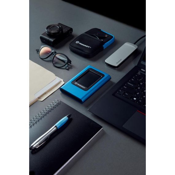 Kingston IronKey Vault Privacy 80 - SSD - encryp | IKVP80ES/3840G