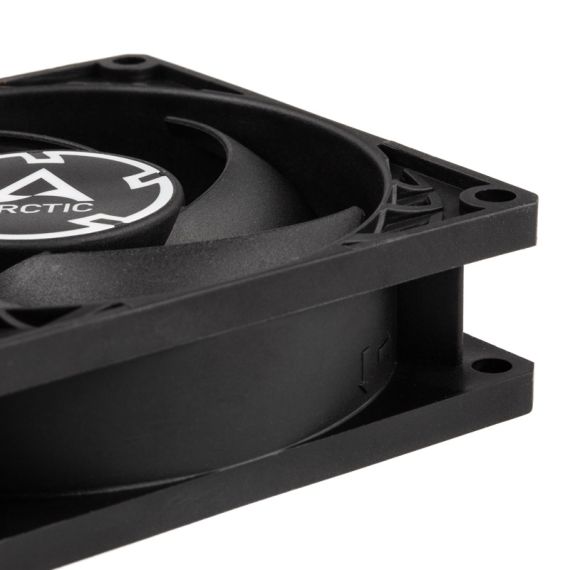 ARCTIC P8 PWM PST - Pressure-optimised 80 mm Fan wi | ACFAN00150A