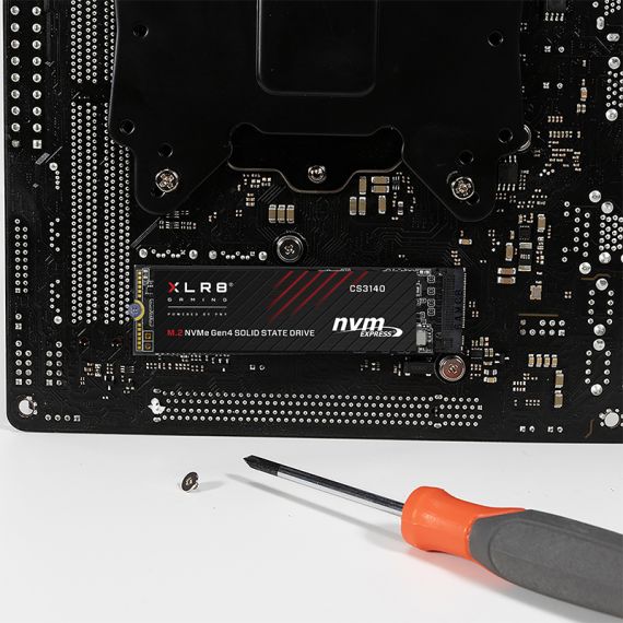 PNY XLR8 CS3140 - SSD - 1 TB - internal - M.2 | M280CS3140-1TB-RB