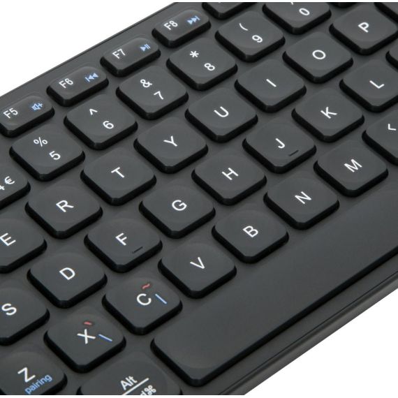 Targus - Keyboard - compact, multi-device, antimicrobi | AKB862UK