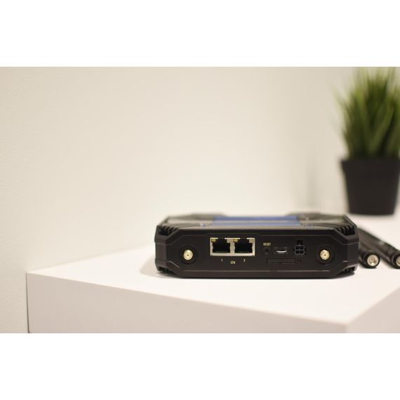 Teltonika TCR100 - Wireless router - WWAN - Wi-Fi | TCR100 000000