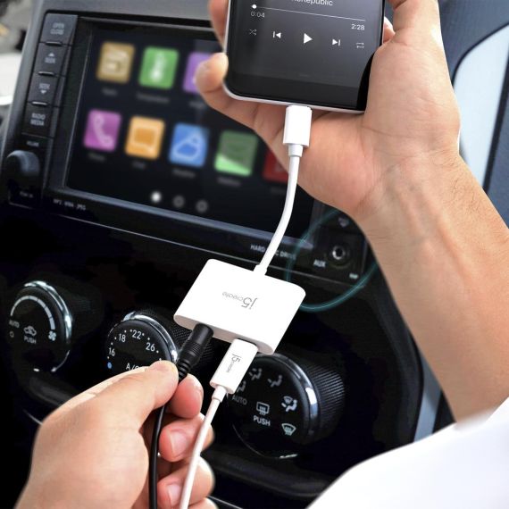 j5create JCA122 - USB-C to headphone jack / charging a | JCA122-N