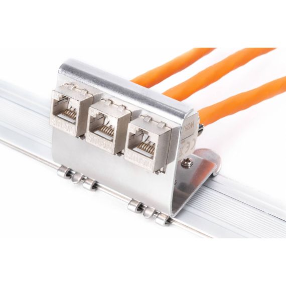 DIGITUS DIN rail adapter for 3x Keystone module AN25183
