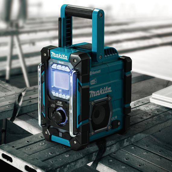 Makita DMR301 / Jobsite radio