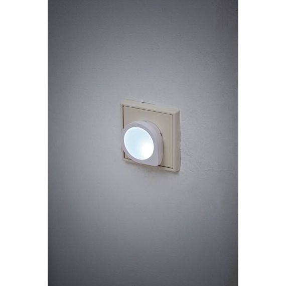 Brennenstuhl LED Night Light with Dawn Light Sensor Technology