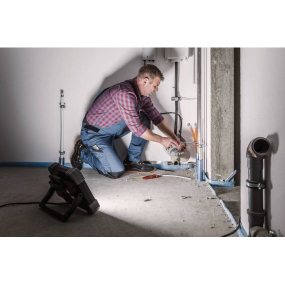 Brennenstuhl LED Work Light DINORA 10050 with socket