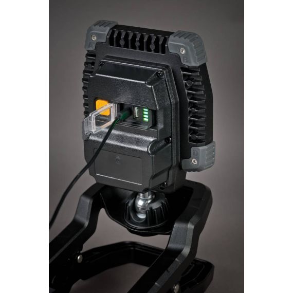 Brennenstuhl Mobile LED rechargeable spotlight CL 4050 MA