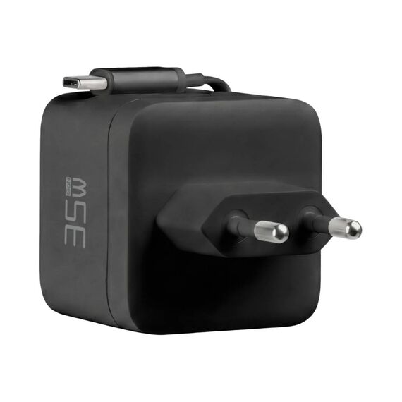 EFB G352CE 35W GaN Charger Retractable USB-C Cable Black